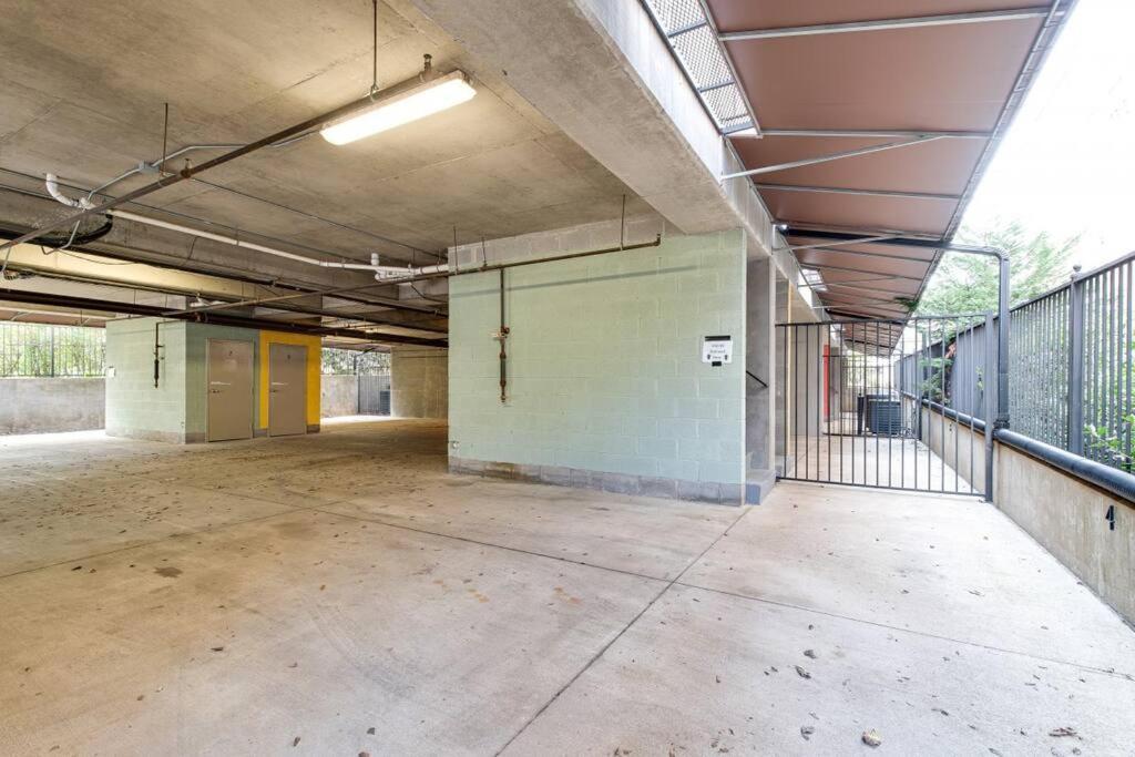 The Celebrity - Free Parking, Central, Vanderbilt แนชวิลล์ ภายนอก รูปภาพ